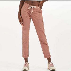 Vuori - Ripstop Pant in Light Terracotta size Large